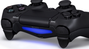 ps4 controller hands on comparasion